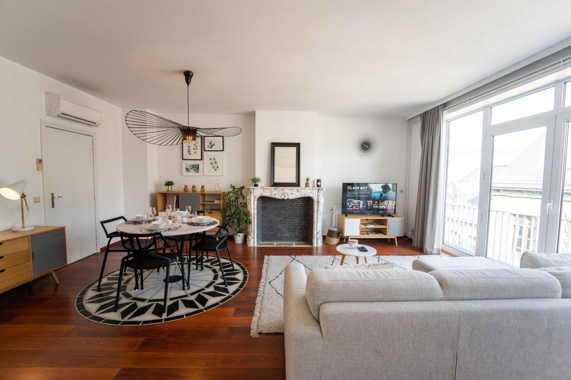 Luxury Apart' Mons City Center With Terrace Apartment Ngoại thất bức ảnh