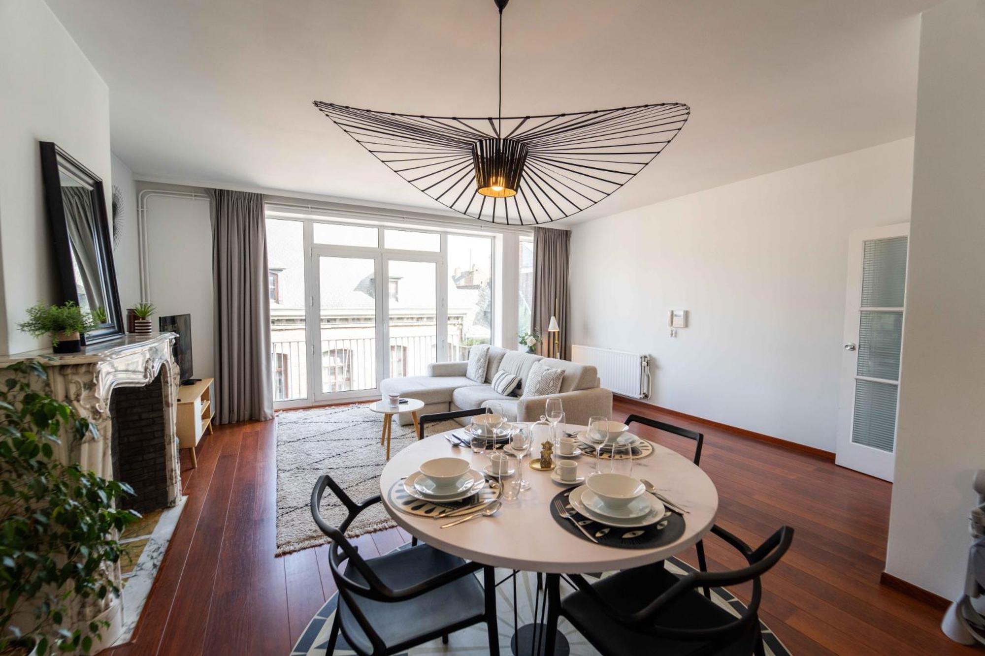 Luxury Apart' Mons City Center With Terrace Apartment Ngoại thất bức ảnh